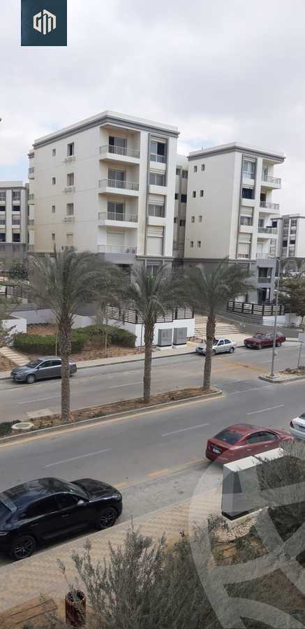 https://aqarmap.com.eg/en/listing/5758373-for-sale-cairo-new-cairo-compounds-hyde-park