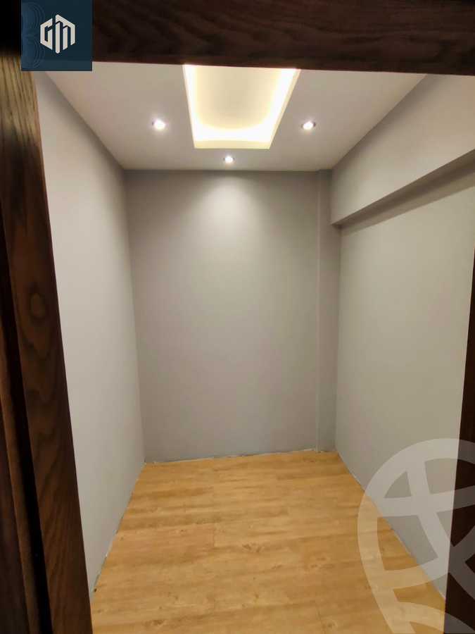 https://aqarmap.com.eg/ar/listing/5758730-for-sale-cairo-new-cairo-compounds-mwntn-fyw-y-syty-club-park-mountain-view-icity
