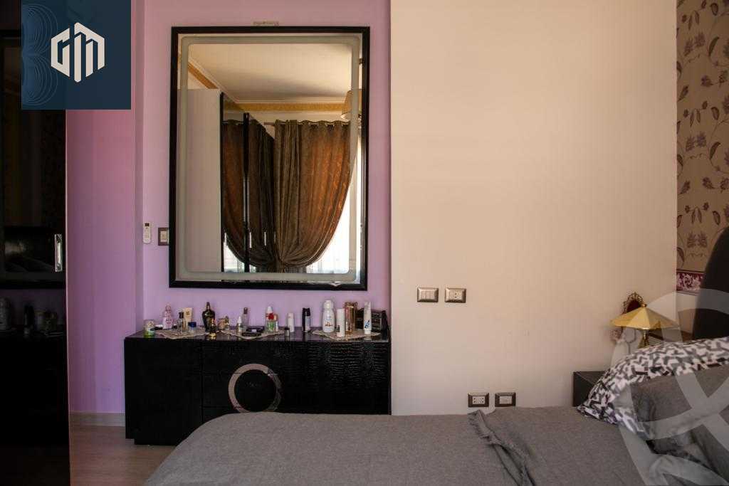 https://aqarmap.com.eg/en/listing/5758771-for-sale-cairo-new-cairo-compounds-village-gate-mall-palm-hills