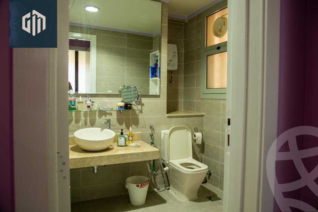 https://aqarmap.com.eg/en/listing/5758771-for-sale-cairo-new-cairo-compounds-village-gate-mall-palm-hills