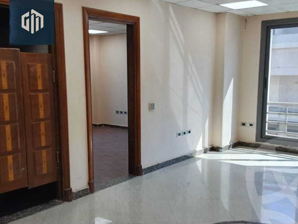 https://aqarmap.com.eg/en/listing/5762166-for-sale-cairo-new-cairo-90th-street-south-teseen-st