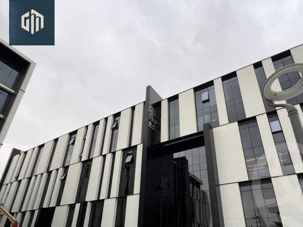 https://aqarmap.com.eg/en/listing/5839265-for-sale-cairo-new-cairo-compounds-hyde-park-business-district