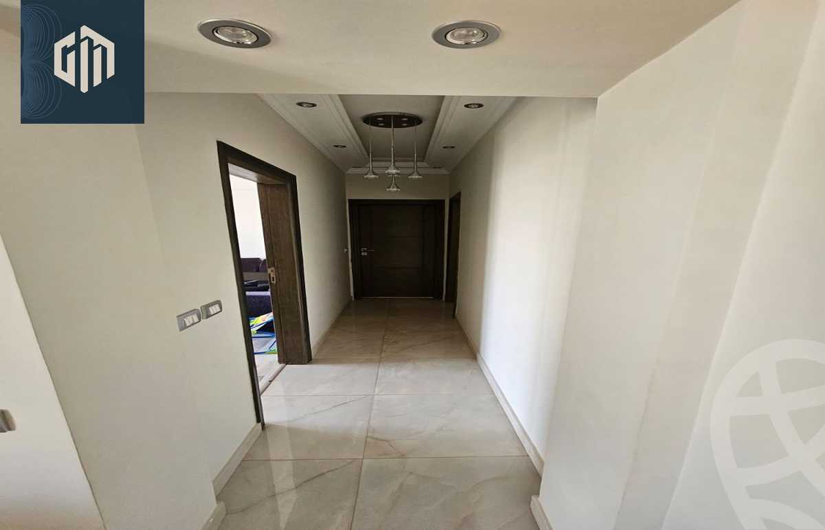https://aqarmap.com.eg/ar/listing/5857472-for-sale-cairo-new-cairo-compounds-hyde-park-centre-ville-hyde-park