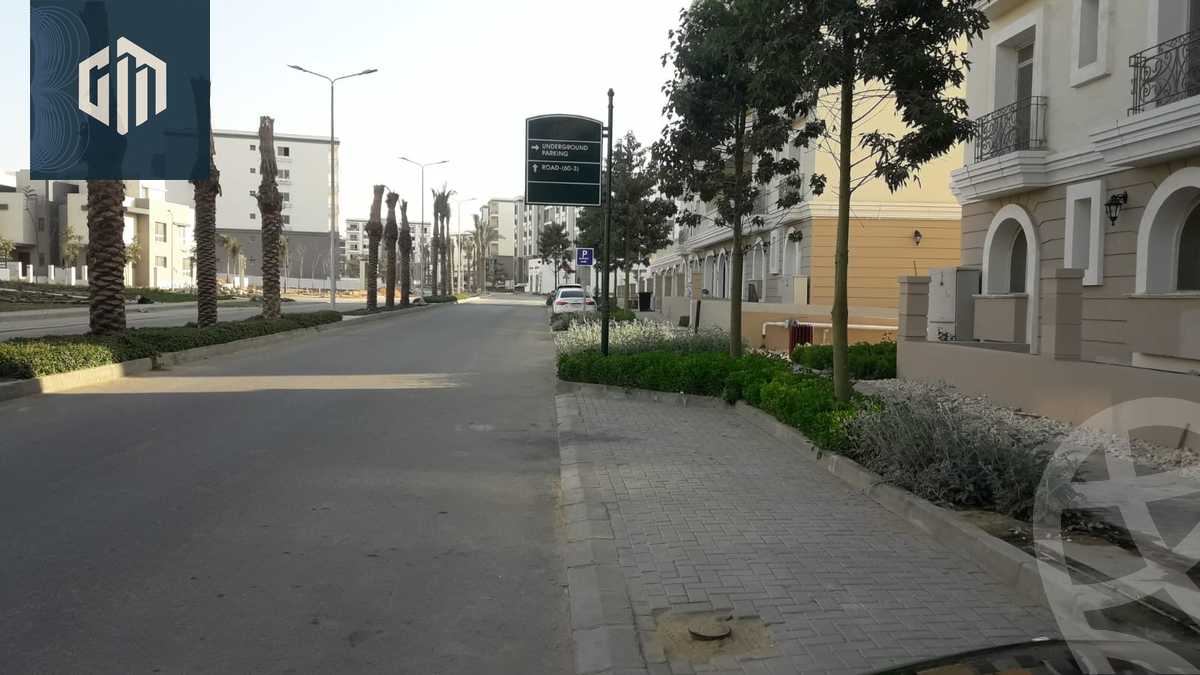 https://aqarmap.com.eg/en/listing/5864589-for-sale-cairo-new-cairo-compounds-hyde-park