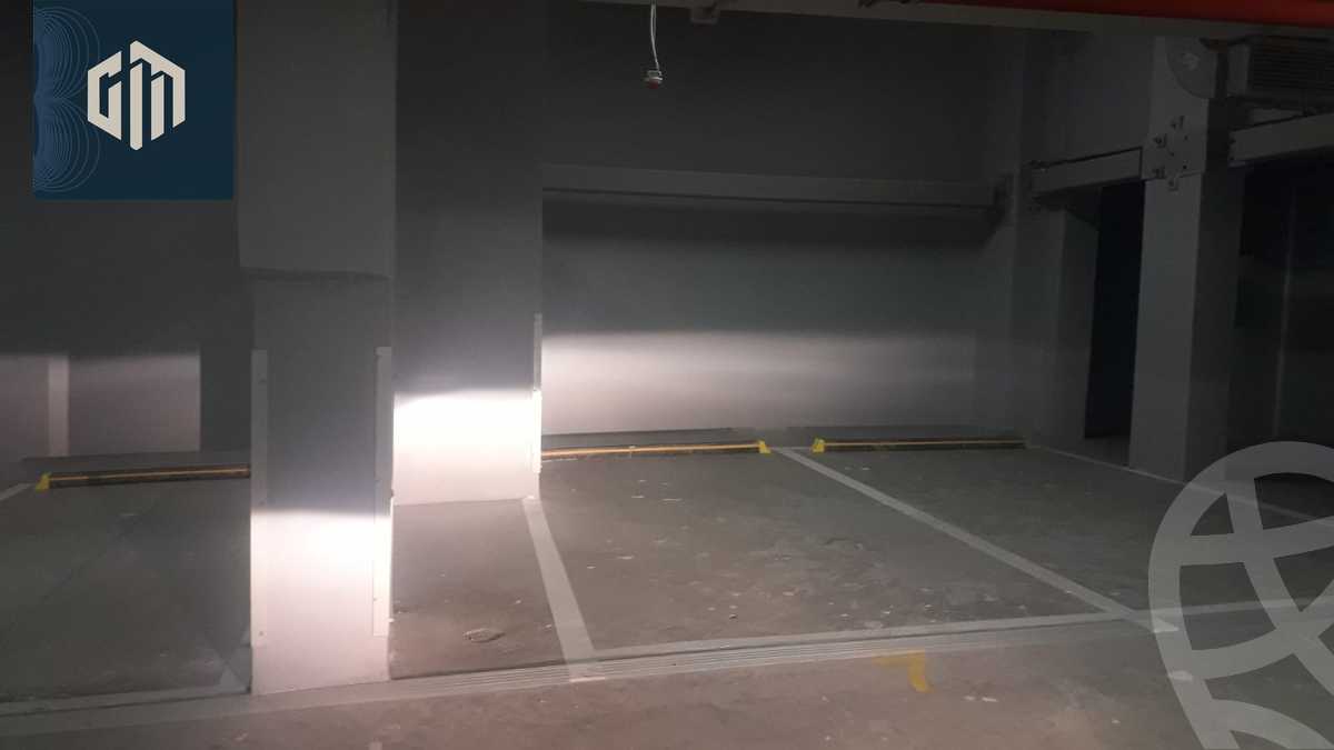 https://aqarmap.com.eg/en/listing/5864589-for-sale-cairo-new-cairo-compounds-hyde-park