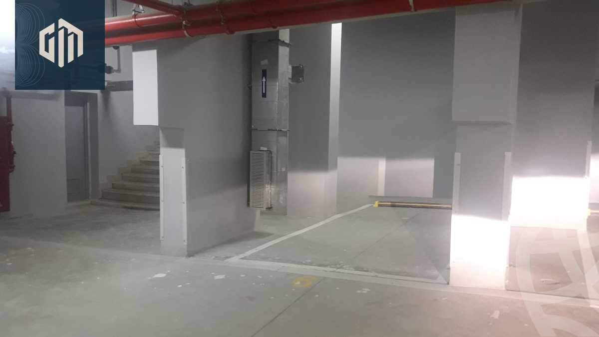 https://aqarmap.com.eg/en/listing/5864589-for-sale-cairo-new-cairo-compounds-hyde-park
