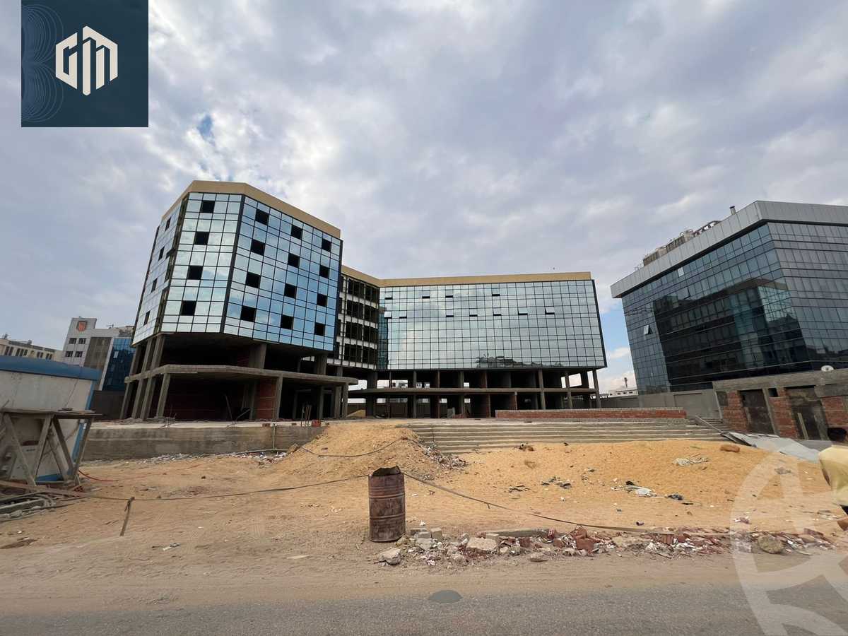 https://aqarmap.com.eg/ar/listing/5900857-for-sale-cairo-new-cairo-90th-street-south-teseen-st