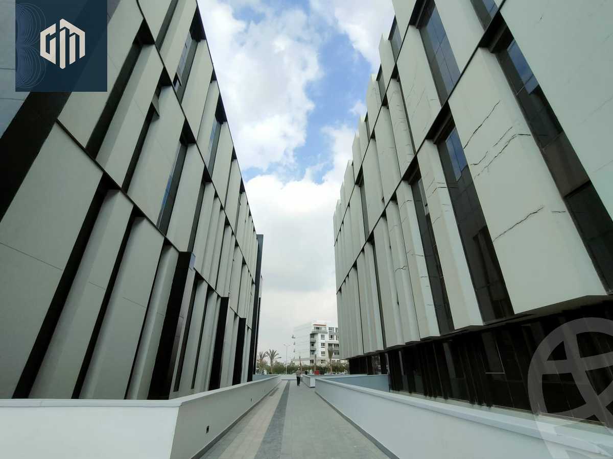 https://aqarmap.com.eg/en/listing/6015797-for-rent-cairo-new-cairo-compounds-hyde-park-centre-ville-hyde-park