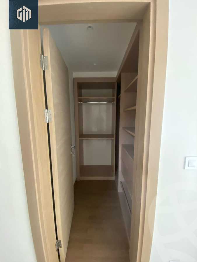 https://aqarmap.com.eg/ar/listing/6028345-for-rent-cairo-6th-of-october-compounds-kmbwnd-b-twn-ryl-styt-llttwyr
