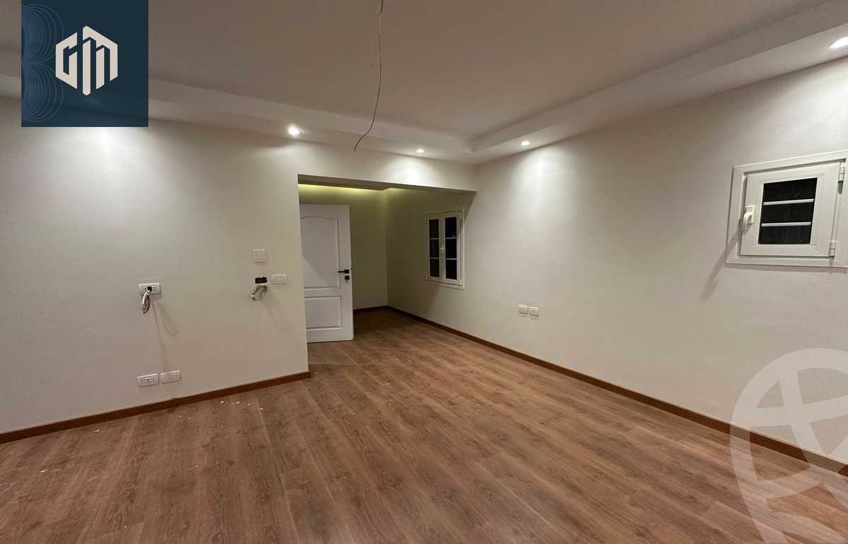https://aqarmap.com.eg/ar/listing/6033779-for-rent-cairo-new-cairo-compounds-hyde-park-centre-ville-hyde-park