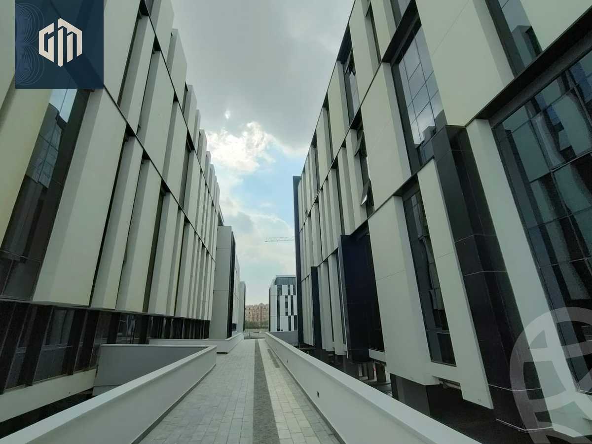 https://aqarmap.com.eg/ar/listing/6033961-for-rent-cairo-new-cairo-compounds-hyde-park-centre-ville-hyde-park