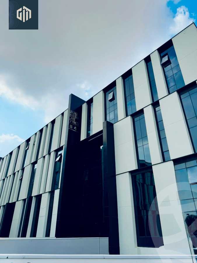 https://aqarmap.com.eg/en/listing/6039575-for-rent-cairo-new-cairo-compounds-hyde-park-business-district