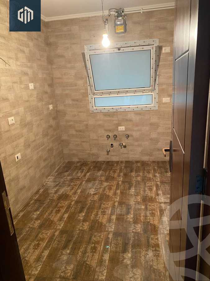 https://aqarmap.com.eg/en/listing/6068774-for-rent-cairo-new-cairo-compounds-hyde-park-centre-ville-hyde-park