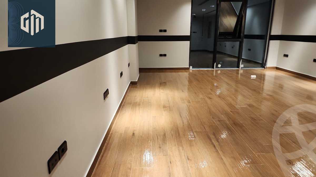 https://aqarmap.com.eg/en/listing/6107347-for-sale-cairo-new-cairo-compounds-hyde-park-centre-ville-hyde-park