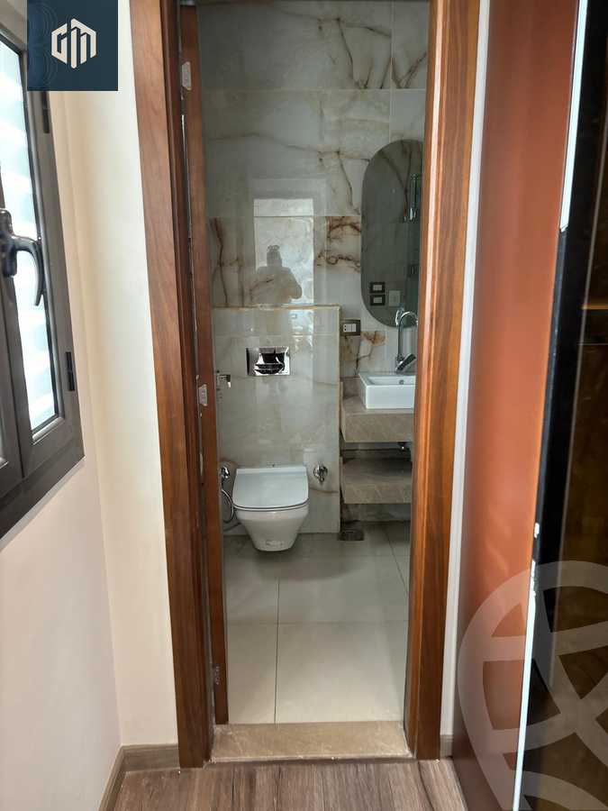 https://aqarmap.com.eg/en/listing/6117899-for-rent-cairo-new-cairo-compounds-lake-view-boutique-el-hazek