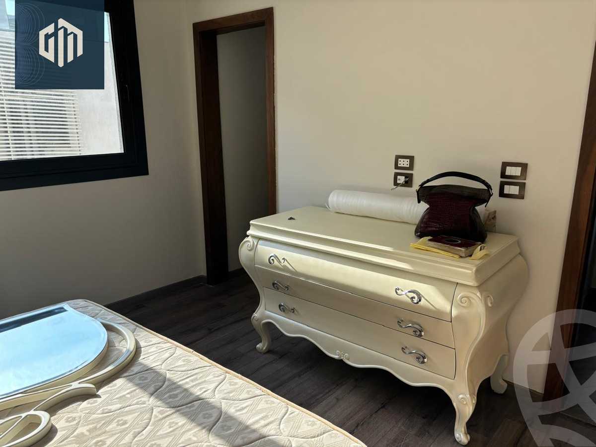 https://aqarmap.com.eg/en/listing/6117899-for-rent-cairo-new-cairo-compounds-lake-view-boutique-el-hazek