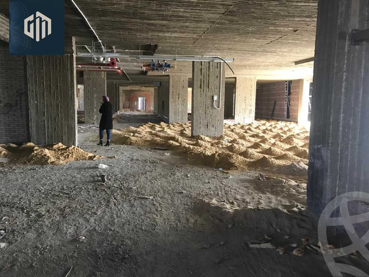 https://aqarmap.com.eg/ar/listing/6124855-for-sale-cairo-new-cairo-compounds-rock-gold-mall