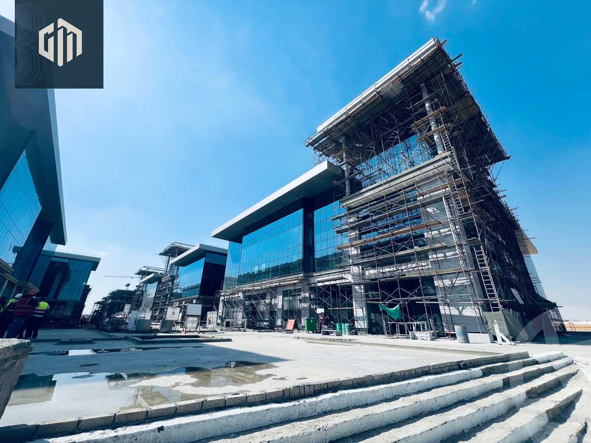 https://aqarmap.com.eg/ar/listing/6129648-for-rent-cairo-new-cairo-compounds-golden-gate-redcon