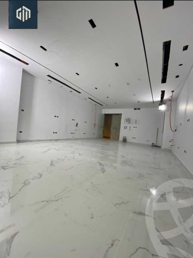 https://aqarmap.com.eg/ar/listing/6132267-for-rent-cairo-new-cairo-compounds-hyde-park-centre-ville-hyde-park