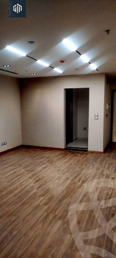 https://aqarmap.com.eg/en/listing/6132582-for-rent-cairo-new-cairo-compounds-hyde-park-centre-ville-hyde-park