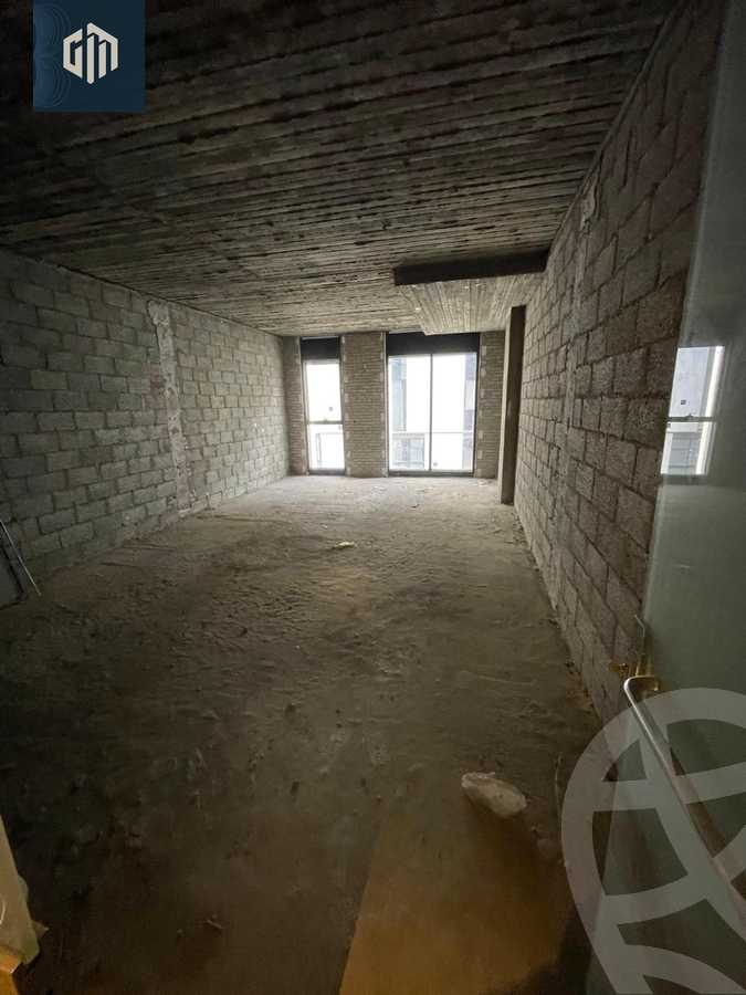 https://aqarmap.com.eg/ar/listing/6132853-for-sale-cairo-new-cairo-compounds-hyde-park-business-district