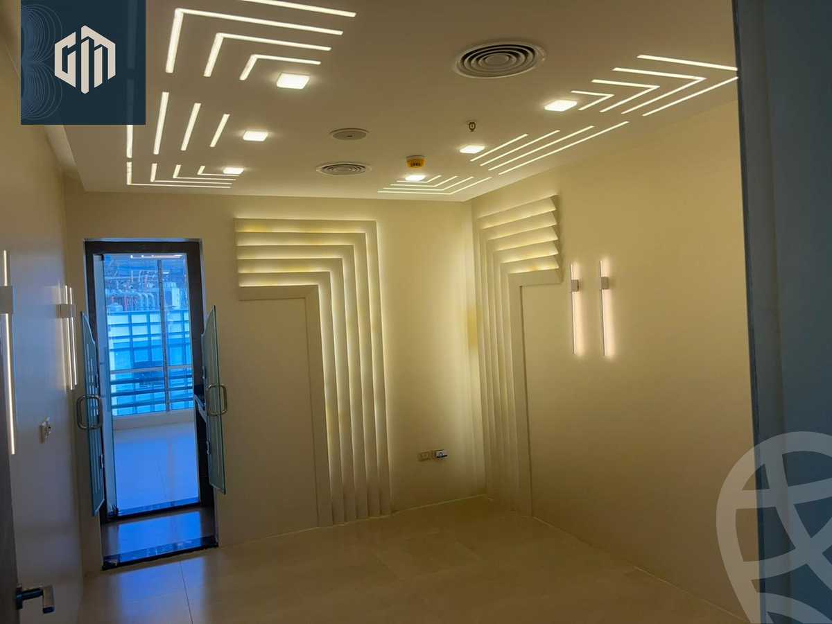 https://aqarmap.com.eg/ar/listing/6135747-for-rent-cairo-new-cairo-compounds-kyrw-kbytl-sntr-ktlyst-llttwyr