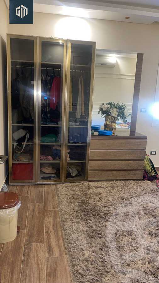 https://aqarmap.com.eg/ar/listing/6135799-for-rent-cairo-new-cairo-compounds-hyde-park-centre-ville-hyde-park