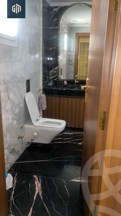 https://aqarmap.com.eg/ar/listing/6135799-for-rent-cairo-new-cairo-compounds-hyde-park-centre-ville-hyde-park