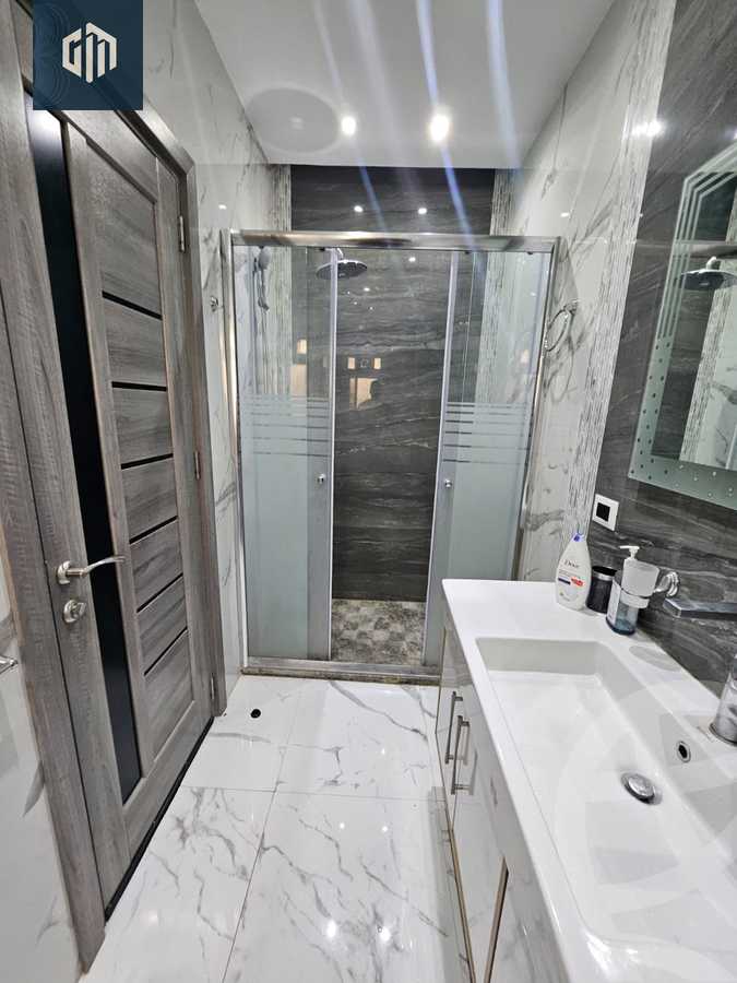 https://aqarmap.com.eg/ar/listing/6141835-for-rent-cairo-new-cairo-compounds-mountain-view-hyde-park