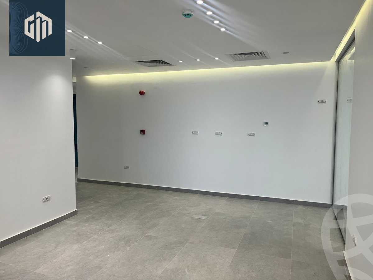 https://aqarmap.com.eg/en/listing/6146369-for-rent-cairo-new-cairo-compounds-hyde-park-centre-ville-hyde-park