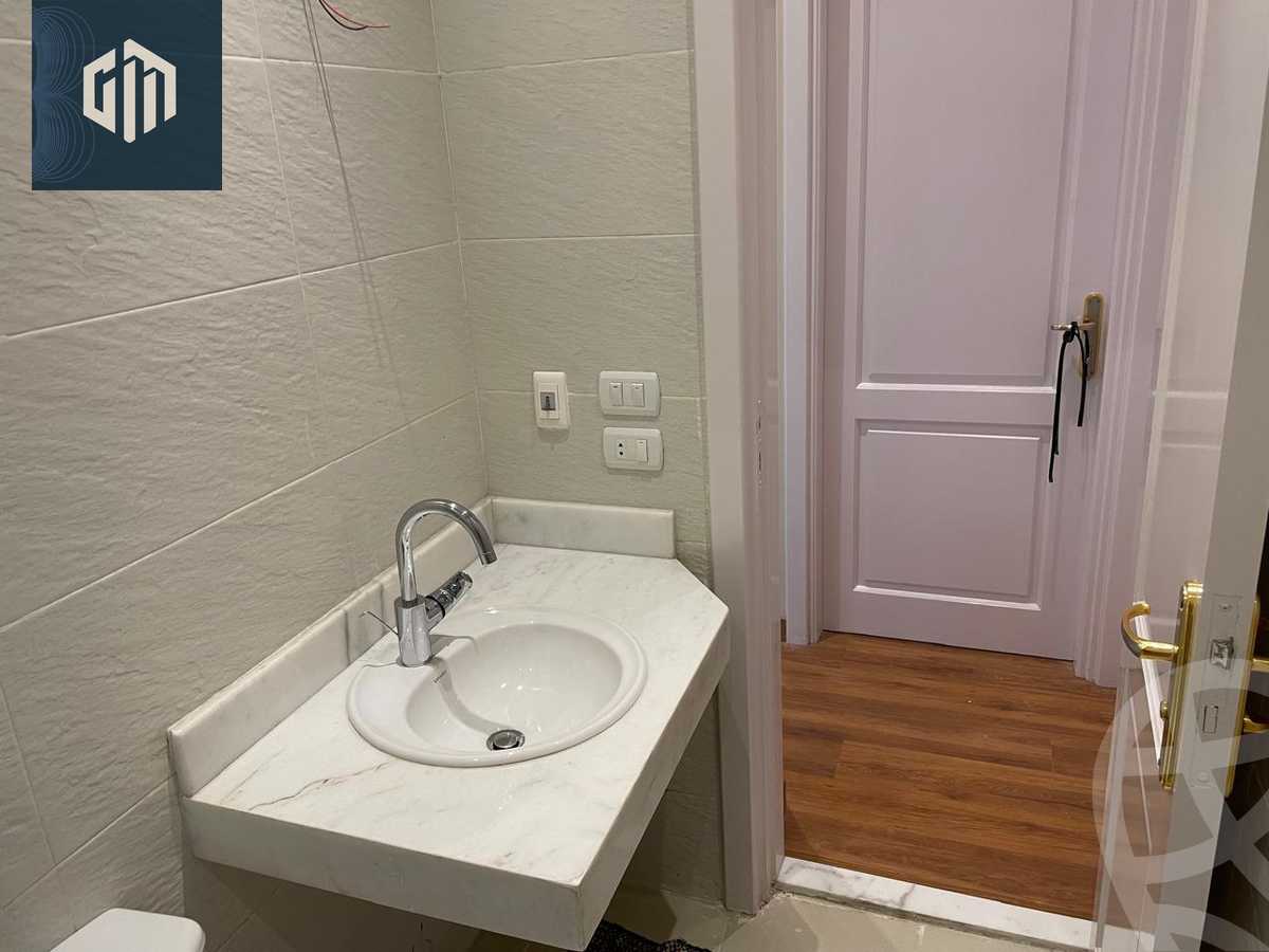 https://aqarmap.com.eg/ar/listing/6151562-for-rent-cairo-new-cairo-compounds-hyde-park-centre-ville-hyde-park