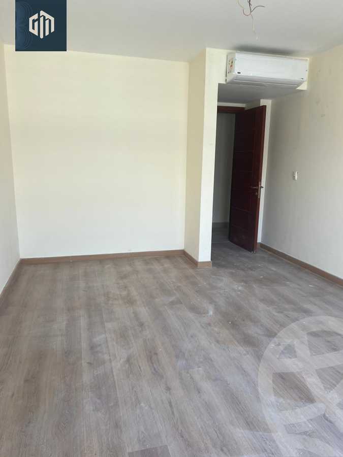 https://aqarmap.com.eg/ar/listing/6151649-for-rent-cairo-new-cairo-compounds-mountain-view-hyde-park