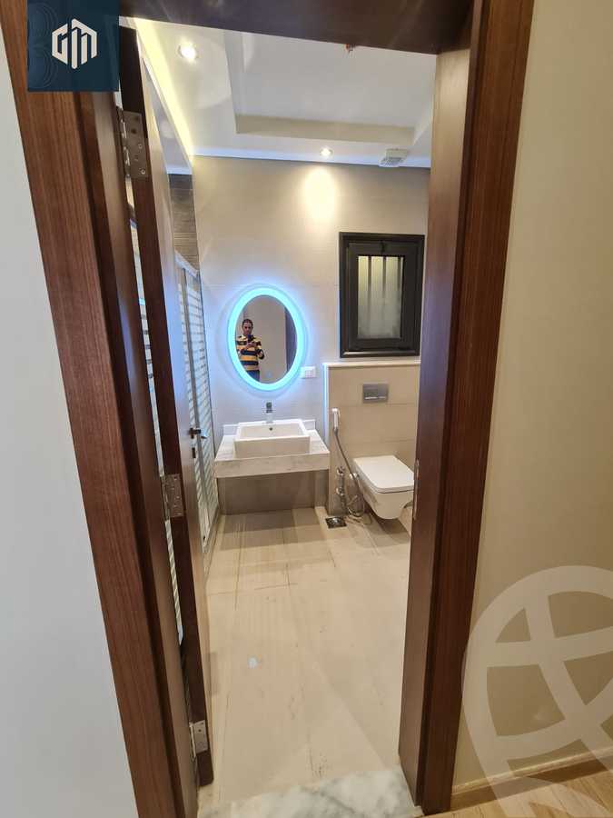 https://aqarmap.com.eg/en/listing/6166220-for-rent-cairo-new-cairo-compounds-lakeview-residence