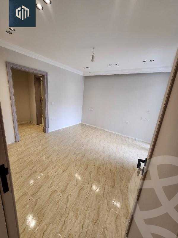 https://aqarmap.com.eg/ar/listing/6186080-for-sale-cairo-new-cairo-compounds-hyde-park-centre-ville-hyde-park
