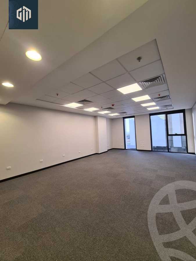 https://aqarmap.com.eg/ar/listing/6190058-for-rent-cairo-new-cairo-compounds-hyde-park-centre-ville-hyde-park