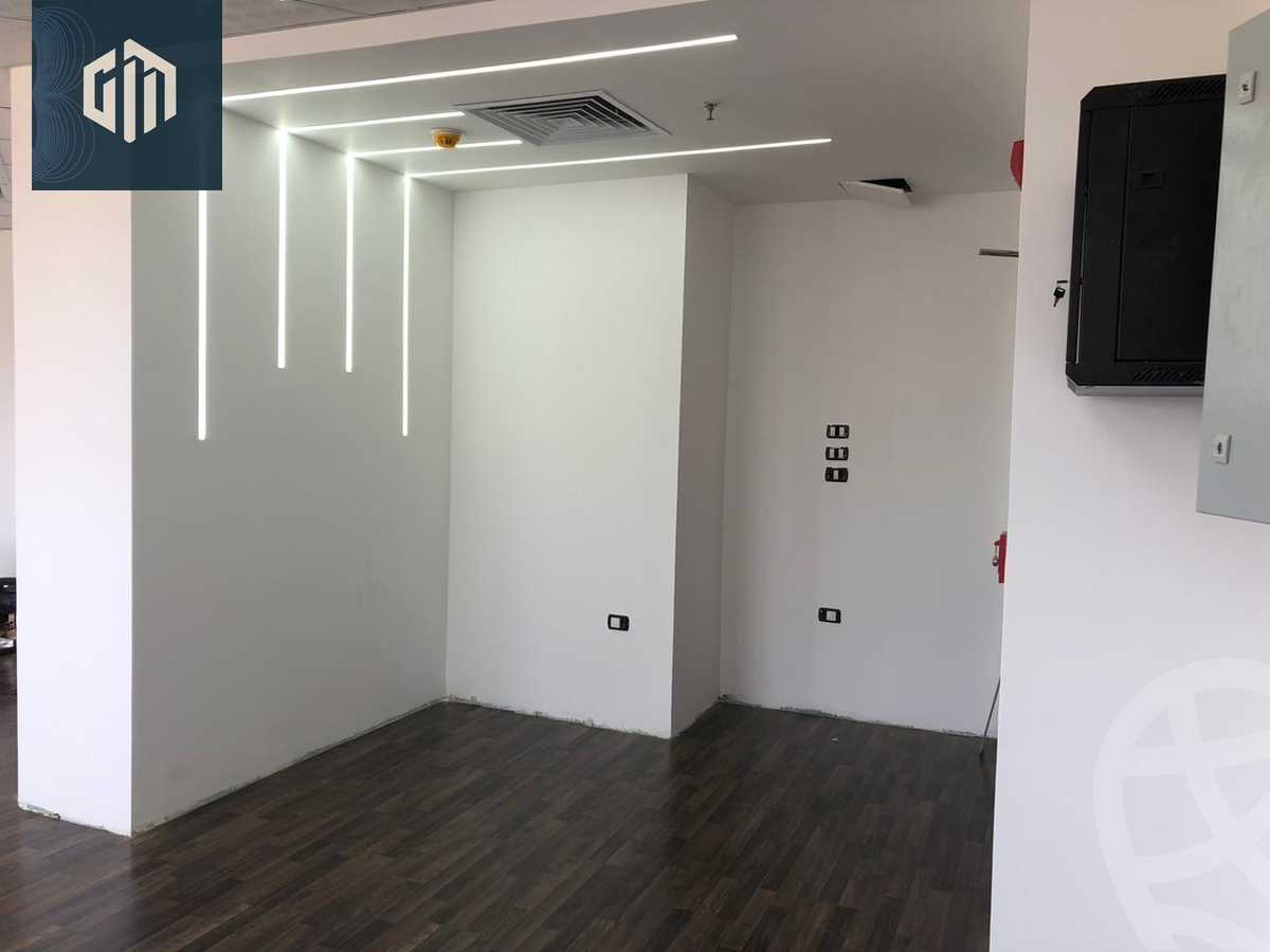 https://aqarmap.com.eg/en/listing/6190130-for-rent-cairo-new-cairo-compounds-hyde-park-centre-ville-hyde-park