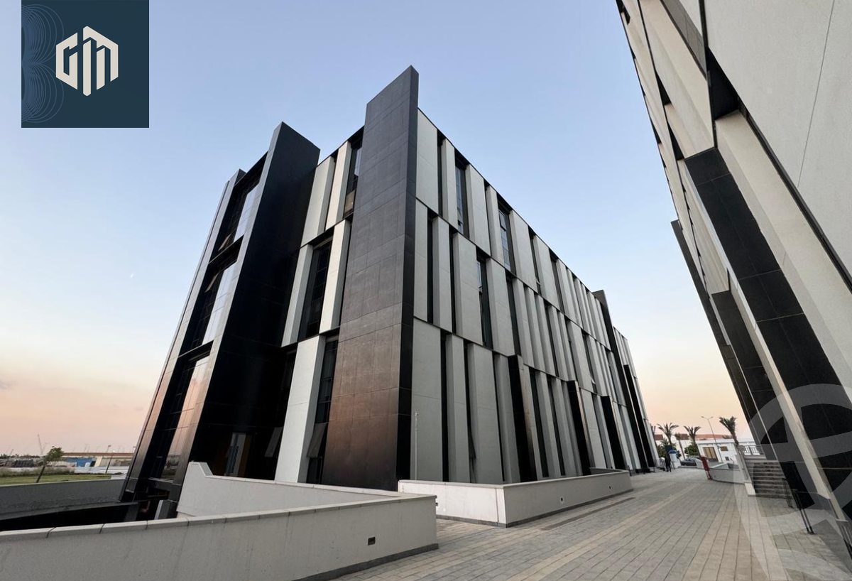 https://aqarmap.com.eg/ar/listing/6228992-for-rent-cairo-new-cairo-compounds-hyde-park-centre-ville-hyde-park