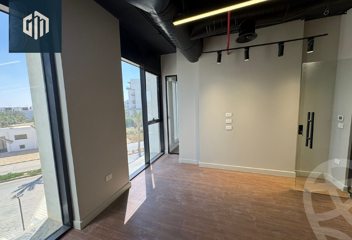 https://aqarmap.com.eg/ar/listing/6230849-for-rent-cairo-new-cairo-compounds-hyde-park-centre-ville-hyde-park