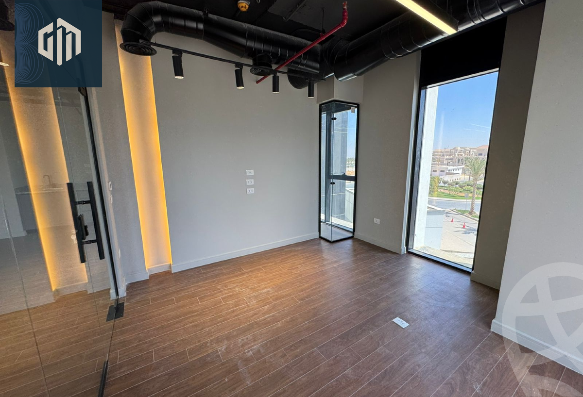 https://aqarmap.com.eg/ar/listing/6230849-for-rent-cairo-new-cairo-compounds-hyde-park-centre-ville-hyde-park