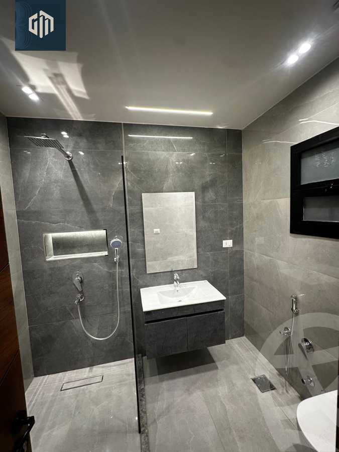 https://aqarmap.com.eg/en/listing/6241201-for-rent-cairo-new-cairo-compounds-villette-kmbwnd-sky-kwndwz-swdyk-villette