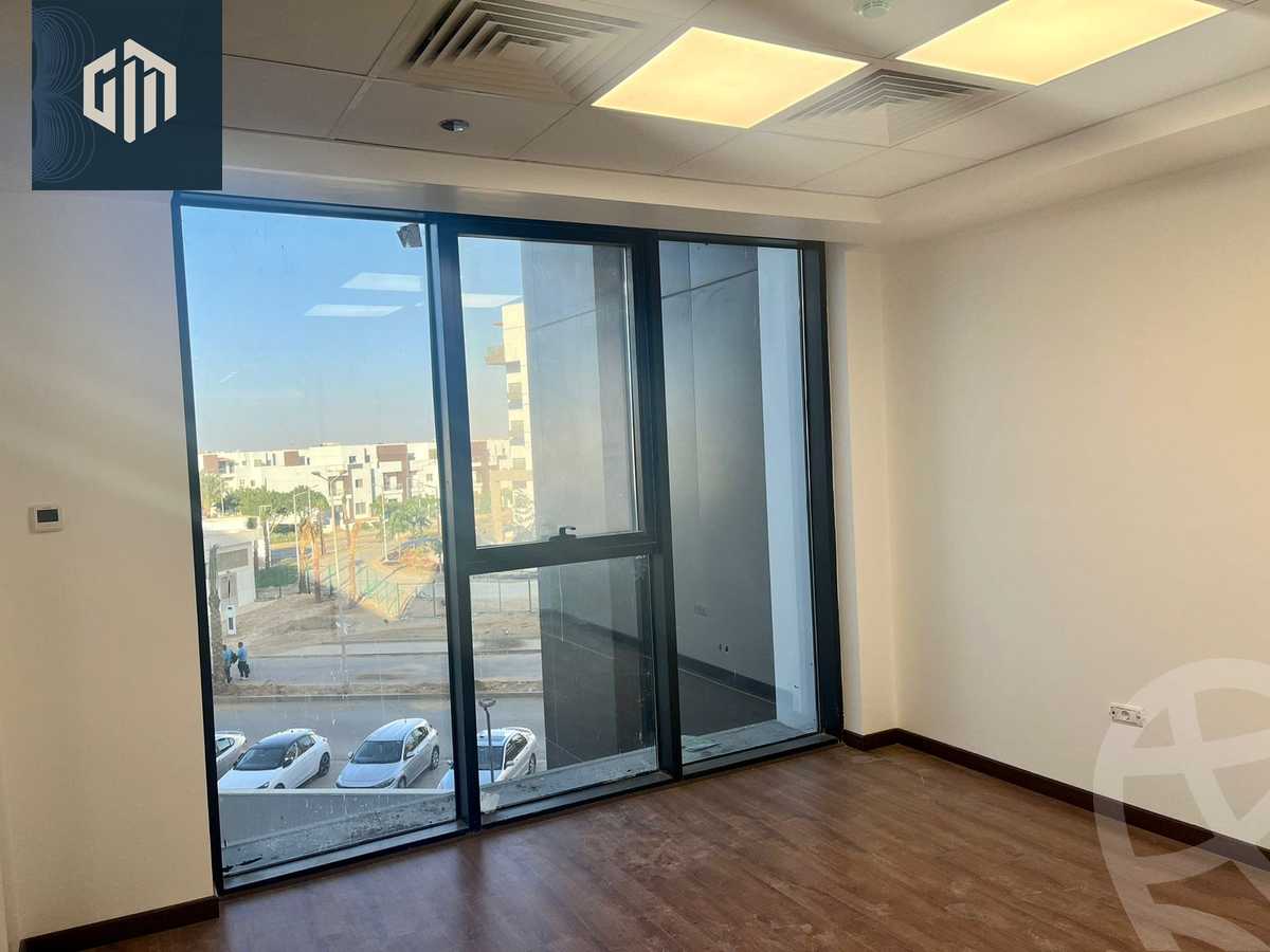 https://aqarmap.com.eg/ar/listing/6248959-for-sale-cairo-new-cairo-compounds-hyde-park-centre-ville-hyde-park