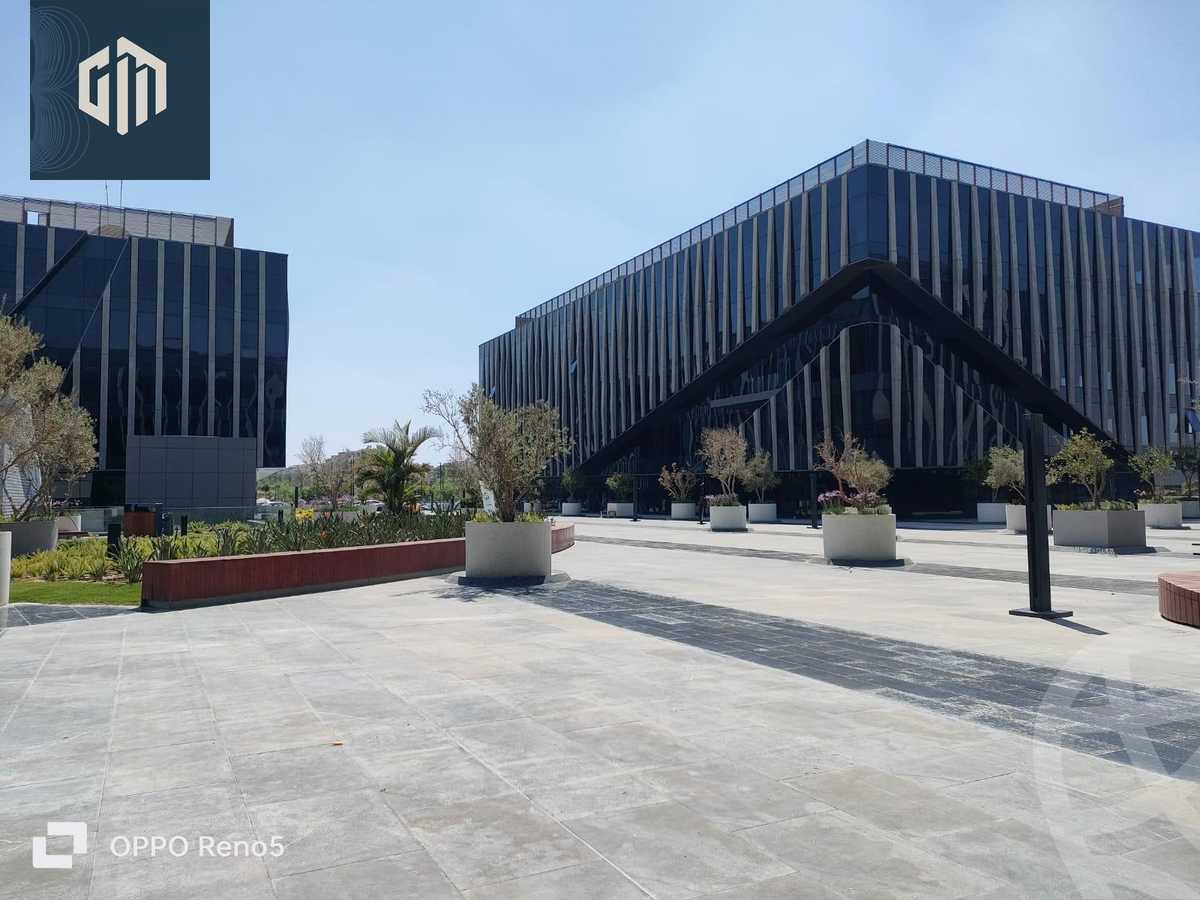 https://aqarmap.com.eg/ar/listing/6249111-for-sale-cairo-new-cairo-compounds-eastown-eastown-parks