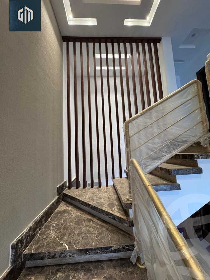 https://aqarmap.com.eg/ar/listing/6253460-for-rent-cairo-new-cairo-compounds-hyde-park-centre-ville-hyde-park