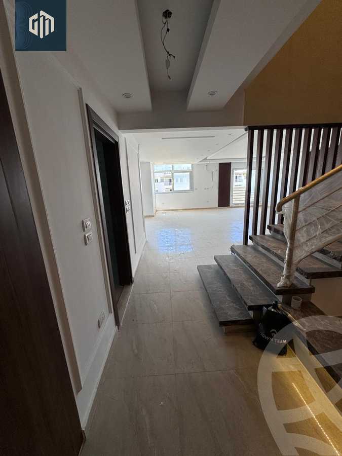 https://aqarmap.com.eg/ar/listing/6253460-for-rent-cairo-new-cairo-compounds-hyde-park-centre-ville-hyde-park