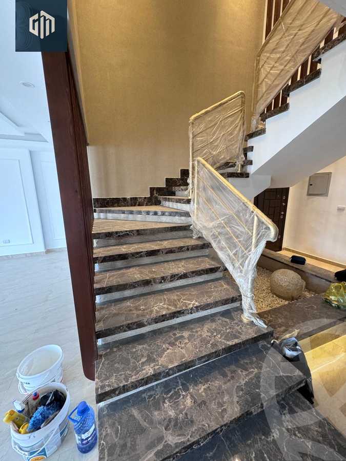 https://aqarmap.com.eg/ar/listing/6253460-for-rent-cairo-new-cairo-compounds-hyde-park-centre-ville-hyde-park