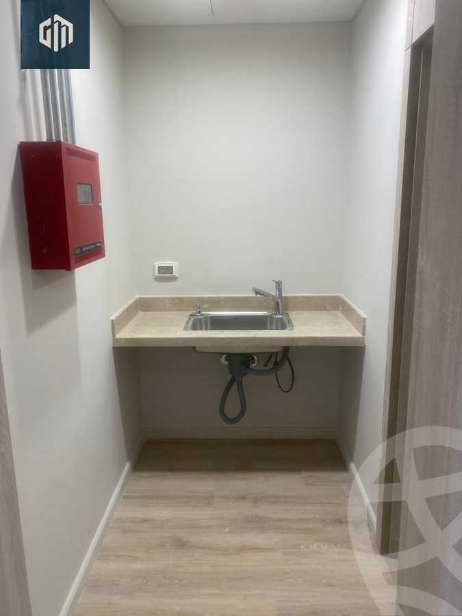 https://aqarmap.com.eg/ar/listing/6256420-for-rent-cairo-new-cairo-compounds-uvenues-el-sewedy