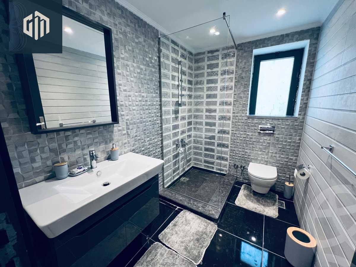 https://aqarmap.com.eg/en/listing/6262188-for-rent-cairo-new-cairo-compounds-lakeview-residence