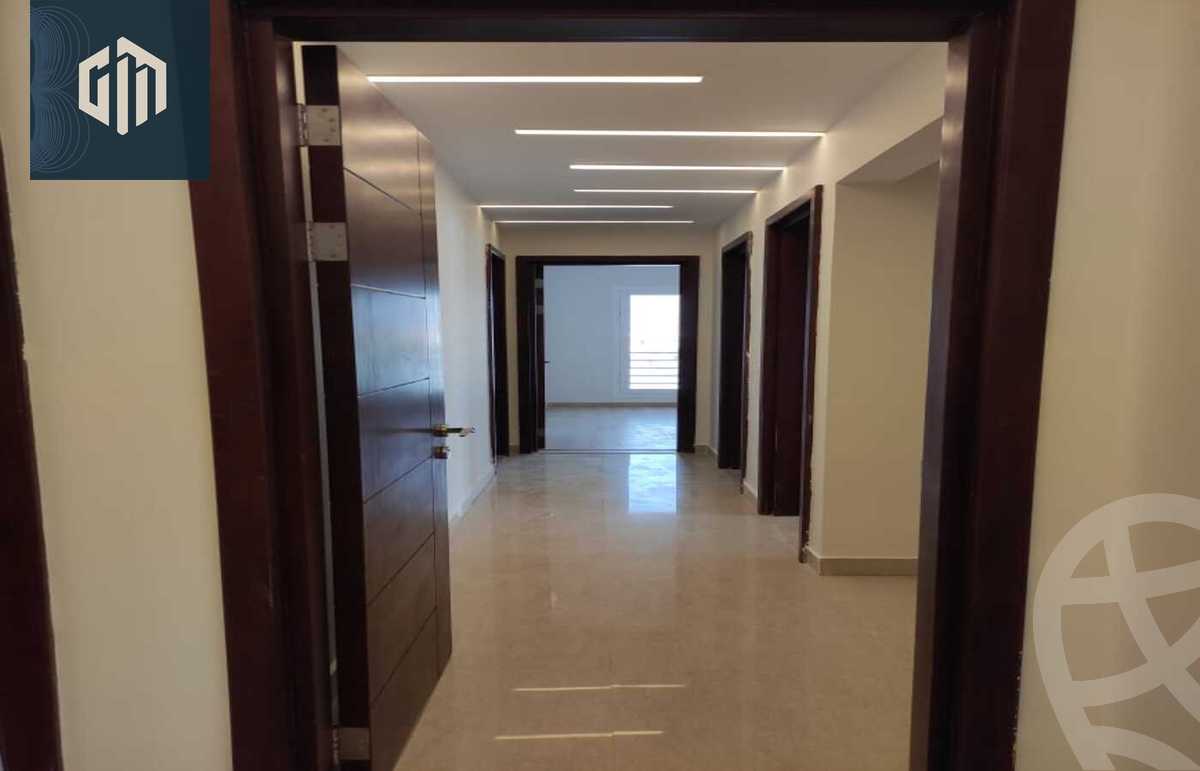 https://aqarmap.com.eg/ar/listing/6283256-for-rent-cairo-new-cairo-compounds-hyde-park-centre-ville-hyde-park