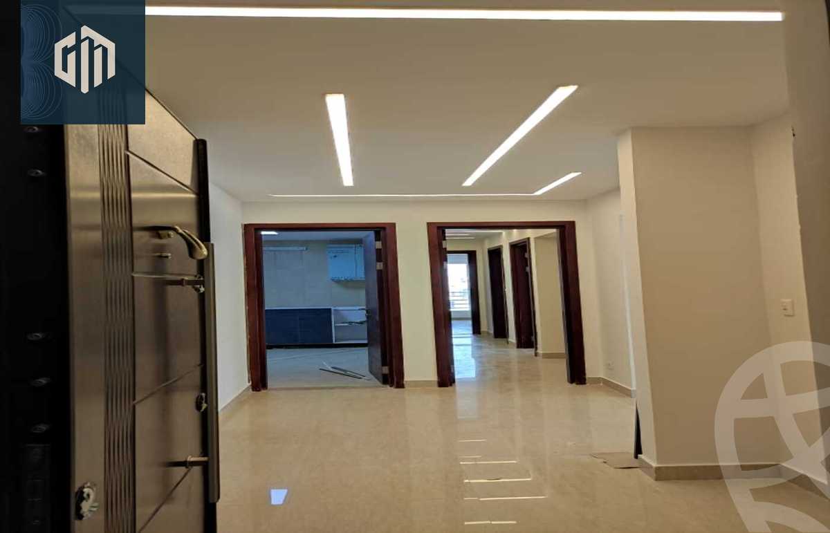 https://aqarmap.com.eg/ar/listing/6283256-for-rent-cairo-new-cairo-compounds-hyde-park-centre-ville-hyde-park