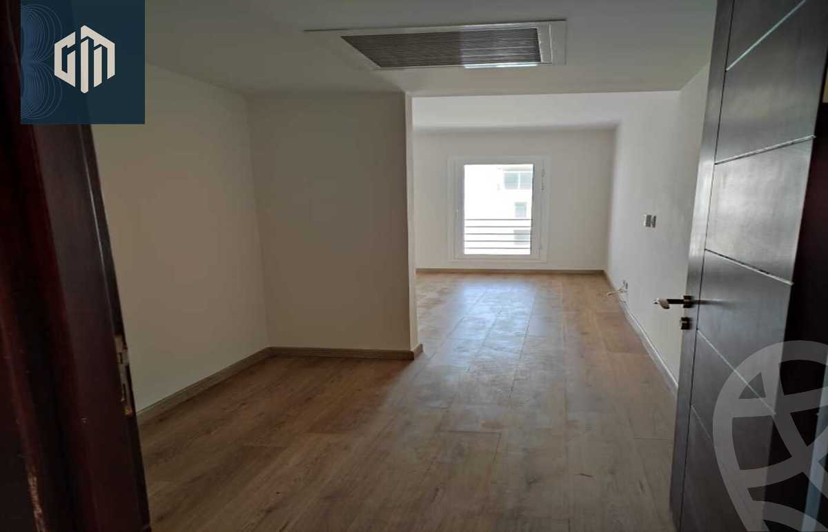 https://aqarmap.com.eg/ar/listing/6283256-for-rent-cairo-new-cairo-compounds-hyde-park-centre-ville-hyde-park